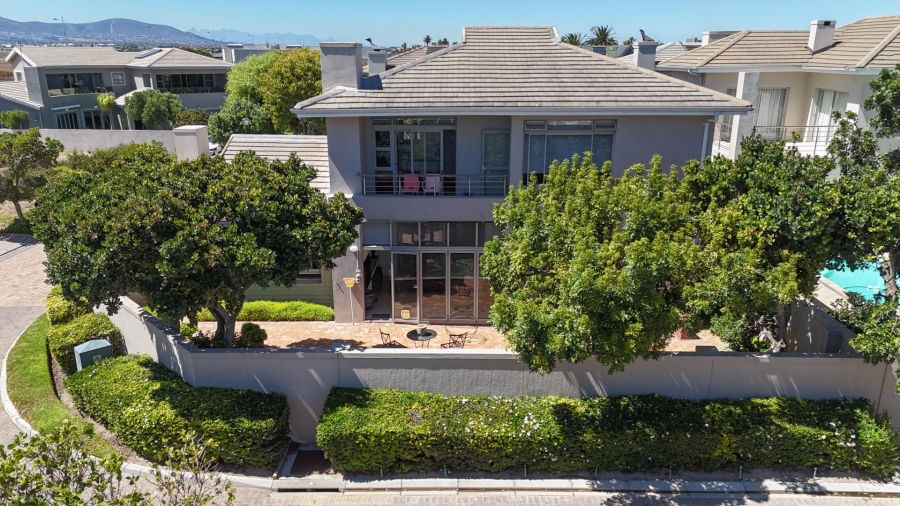 4 Bedroom Property for Sale in Sunset Beach Western Cape